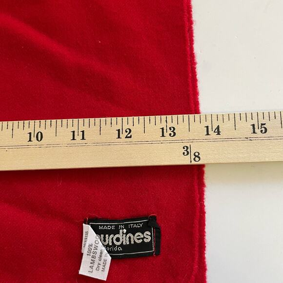 Vintage 100% Lambswool Fringe Scarf Rectangle Cherry Red Made in Italy Holiday - Picture 6 of 7